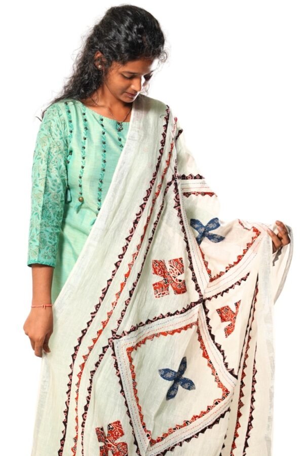Applique Cut Work Linen Dupatta (White/Mix) - Image 2