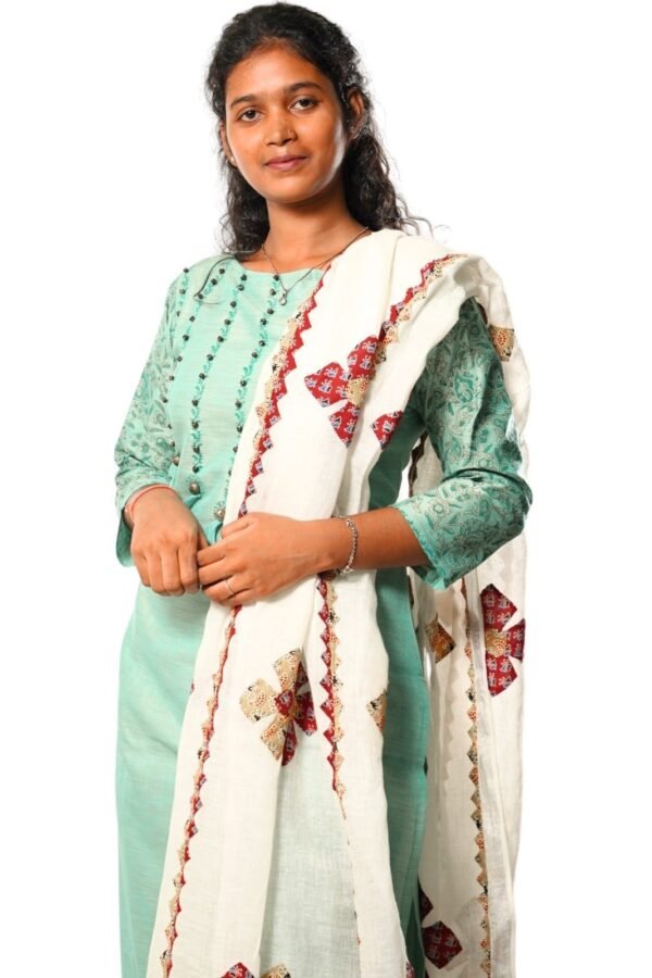 Handmade Pure Linen Applique Cut Work Dupatta (Mix) - Image 5