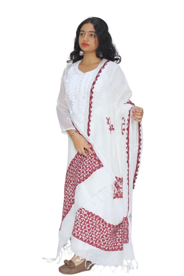 Handmade Pure Linen Applique Cut Work Dupatta (Maroon & white) - Image 4