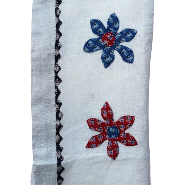 Tisser Applique Work Linen Saree With Blouse Piece (White/mix) - Image 2