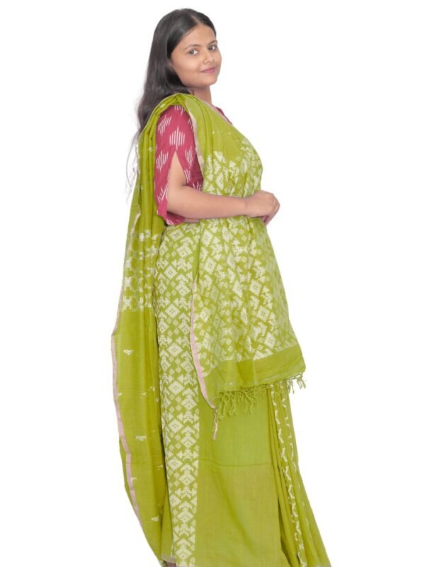 Tisser Jacquard Handweave Cotton Saree With Blouse Piece (Green) - Image 3