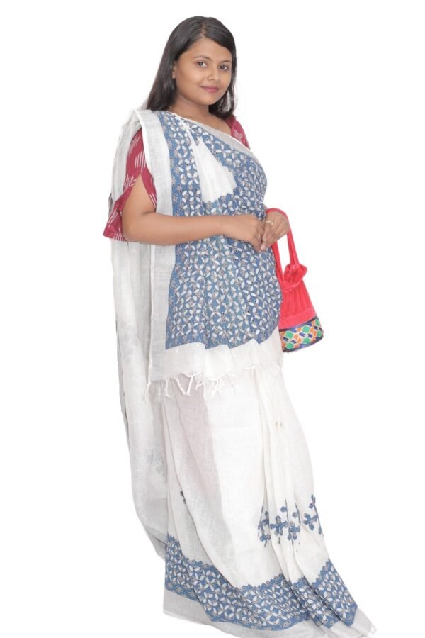 Tisser Linen Applique Cutwork Saree with Blouse Piece (White/Blue) - Image 3