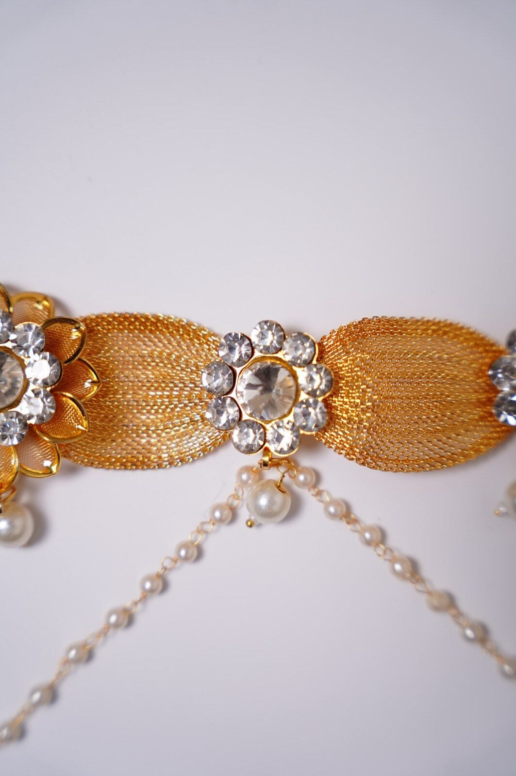 Handwork Gold-Plated Pearl and Rhinestone Kamarpatti - Image 6
